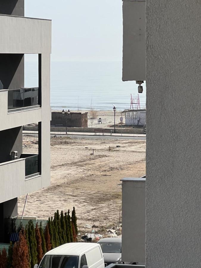 Eqinox Apartments Navodari Exterior photo
